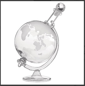 ELEGANT GLOBE DECENTER SET WITH TWO WHISKEY GLASSES
